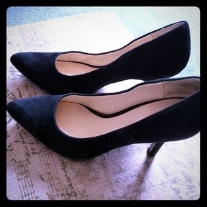NINE West Black Suede Shoes